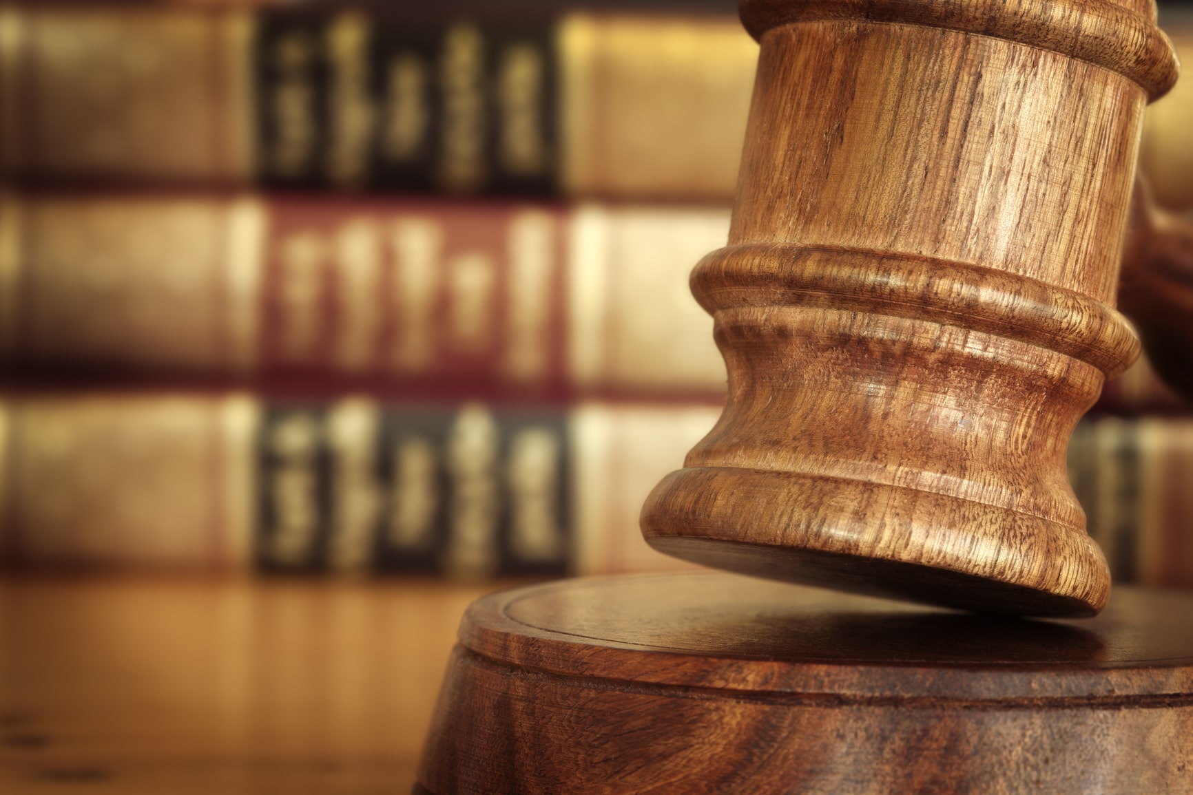 business lawyer in St. Petersburg, FL